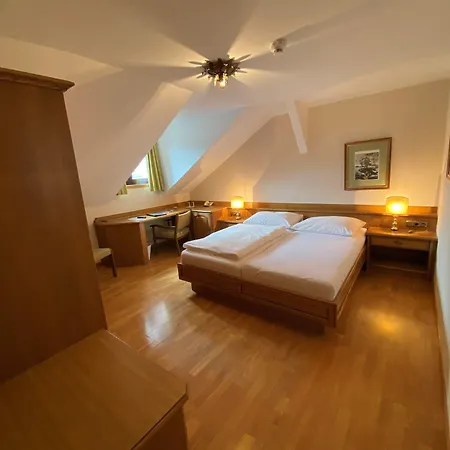 Schorn Hotel