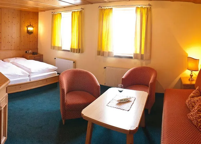 Schorn Otel 3*