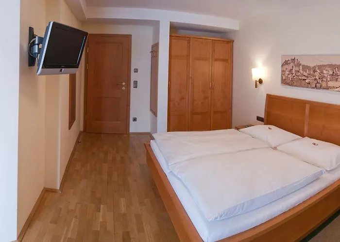 Otel Schorn 3*