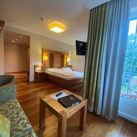 Schorn Hotell 3*